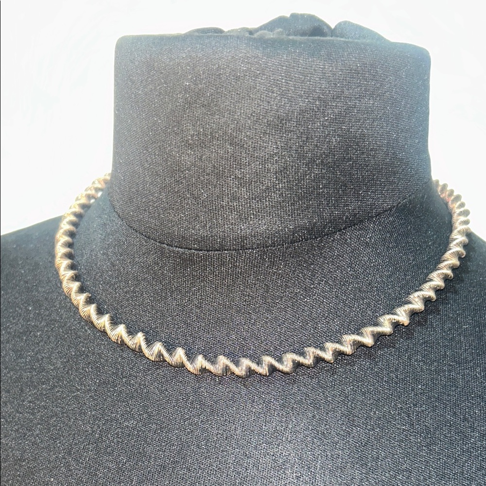 Elegant 925 Silver Zigzag Choker Necklace - Women Jewelry